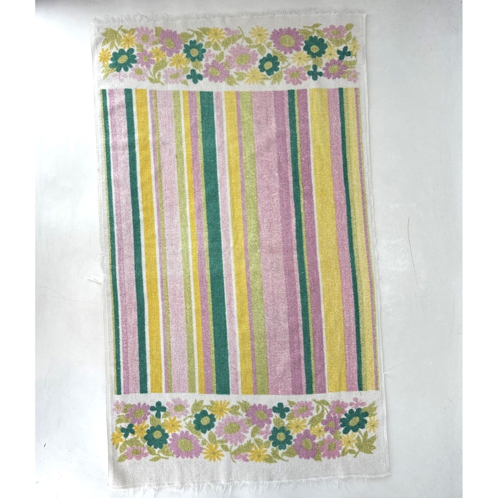 Vintage Cannon Mills Royal Family Colorful Daisy Flower Stripe Bath Towel MCM
